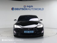 Tesla Model S 2019