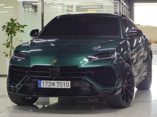 Lamborghini Urus 2024