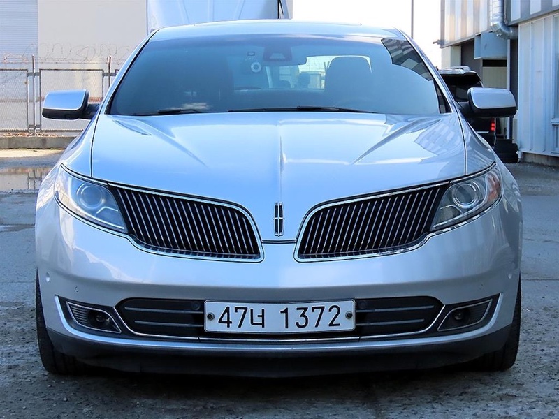 Lincoln MKS