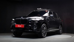 BMW X7 2025