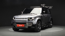 Land Rover Defender 2024