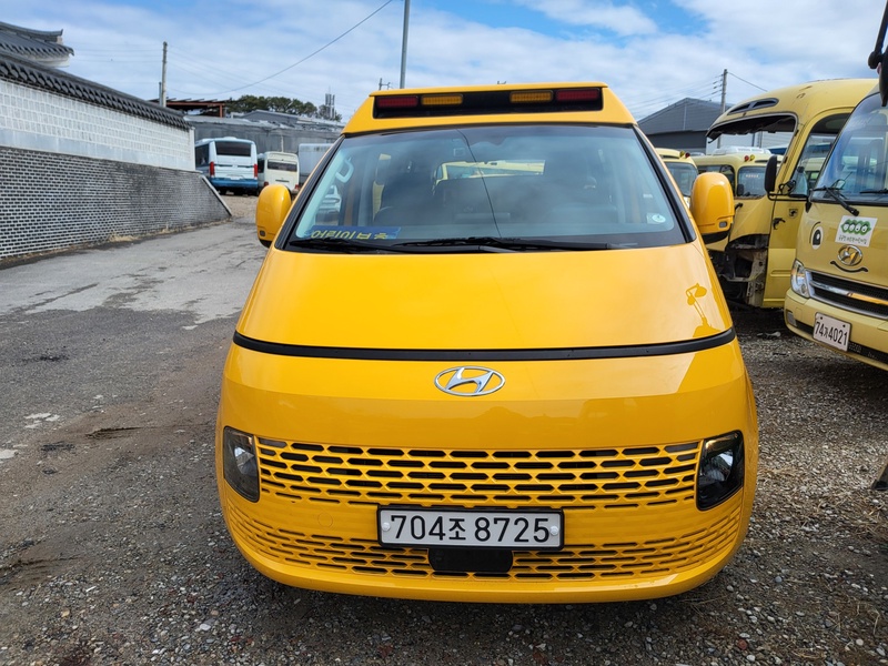 Hyundai Staria