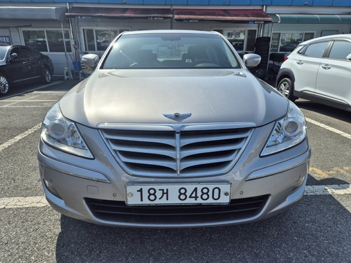 Hyundai Genesis 2009