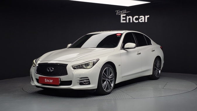 Infiniti Q50 2015