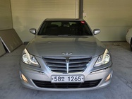 Hyundai Genesis 2012