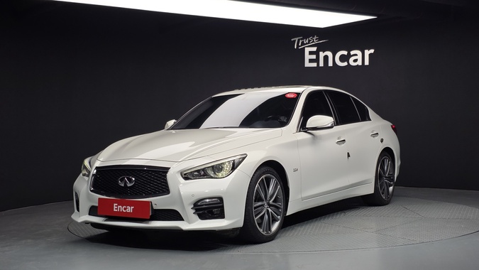 Infiniti Q50 2015