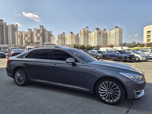 Genesis EQ900 2016