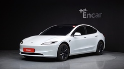 Tesla Model 3 2024