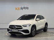 Mercedes-Benz GLA-Class 2021