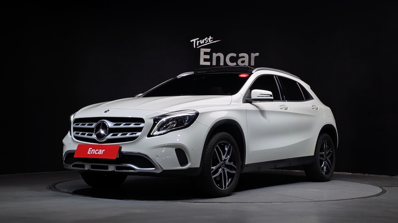 Mercedes-Benz GLA-Class