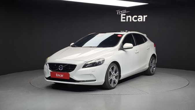 Volvo V40 2016