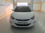 Hyundai Avante 2012