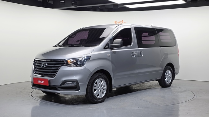 Hyundai Starex 2018