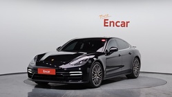 Porsche Panamera 2021