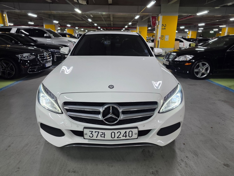 Mercedes-Benz C-Class