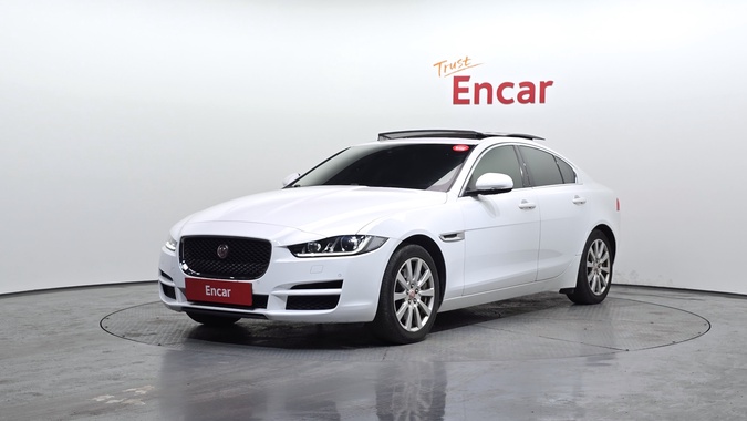 Jaguar XE 2016
