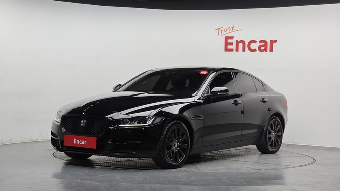 Jaguar XE 2018