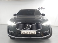Volvo XC60 2022