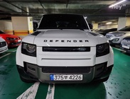 Land Rover Defender 2024