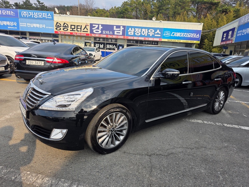 Hyundai Equus