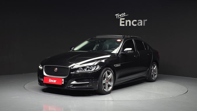 Jaguar XE 2019