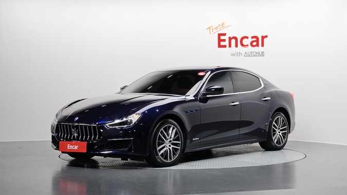 Maserati Ghibli 2021
