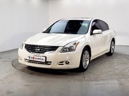 Nissan Altima 2010