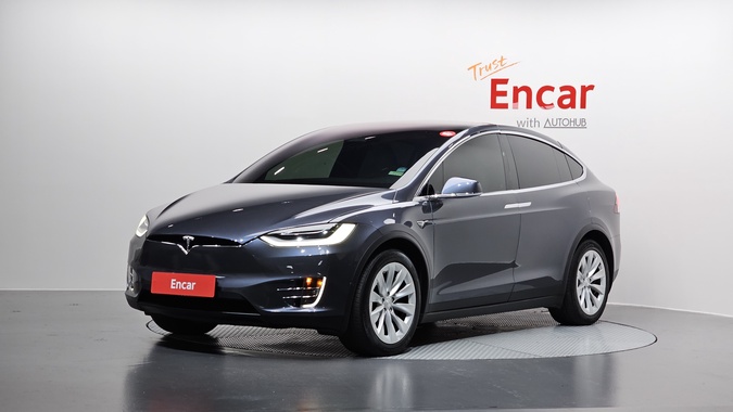 Tesla Model X 2020