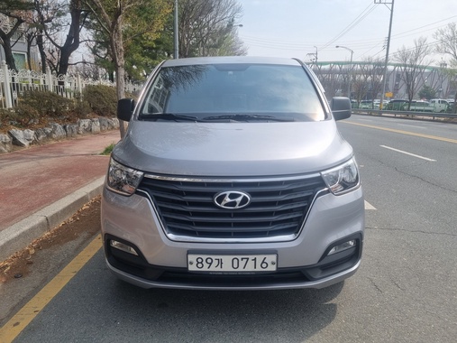 Hyundai Starex 2019