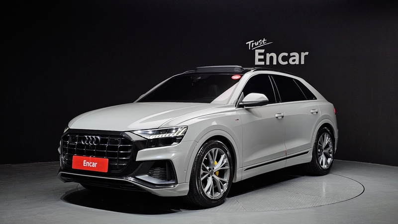 Audi Q8