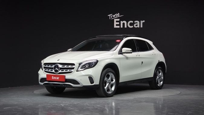 Mercedes-Benz GLA-Class 2017