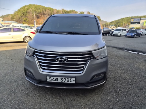 Hyundai Starex 2018
