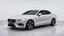 Volvo S60 2023