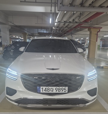 Genesis GV70 2025