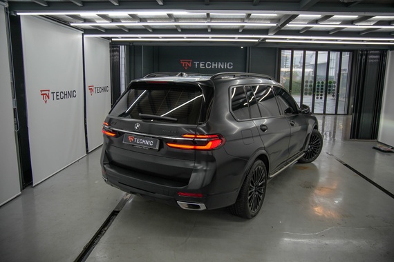 BMW X7 2023