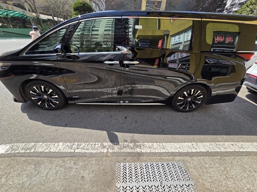 Toyota Alphard 2025
