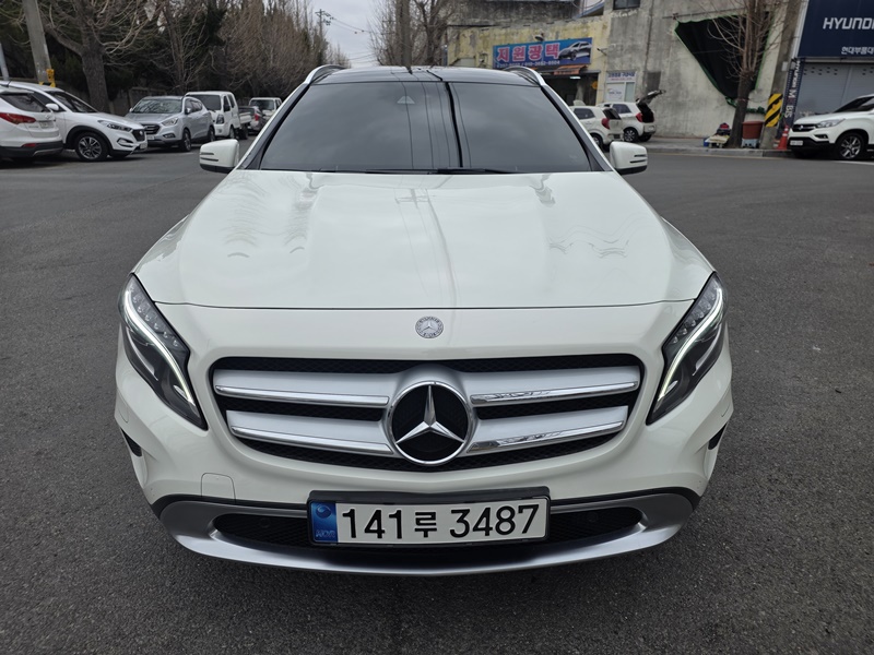 Mercedes-Benz GLA-Class