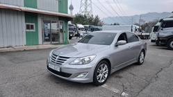 Hyundai Genesis 2011
