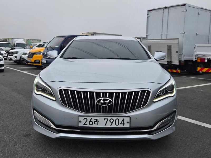 Hyundai Aslan