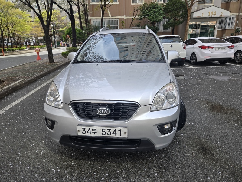 Kia Carens