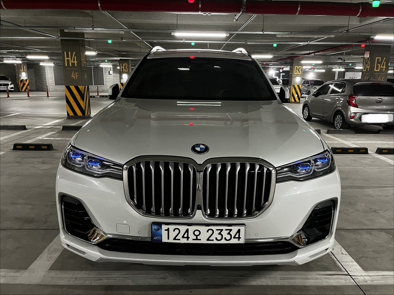 BMW X7