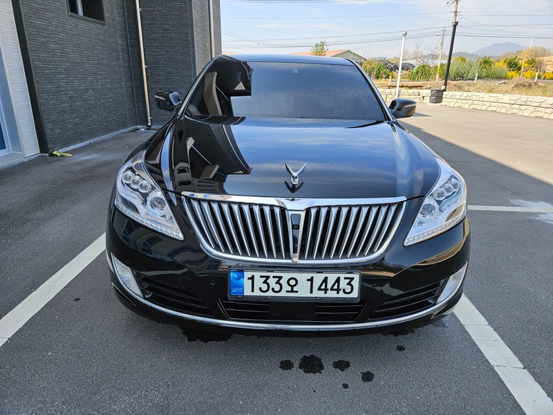 Hyundai Equus