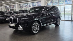 BMW X7 2025