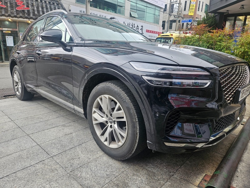 Genesis GV70