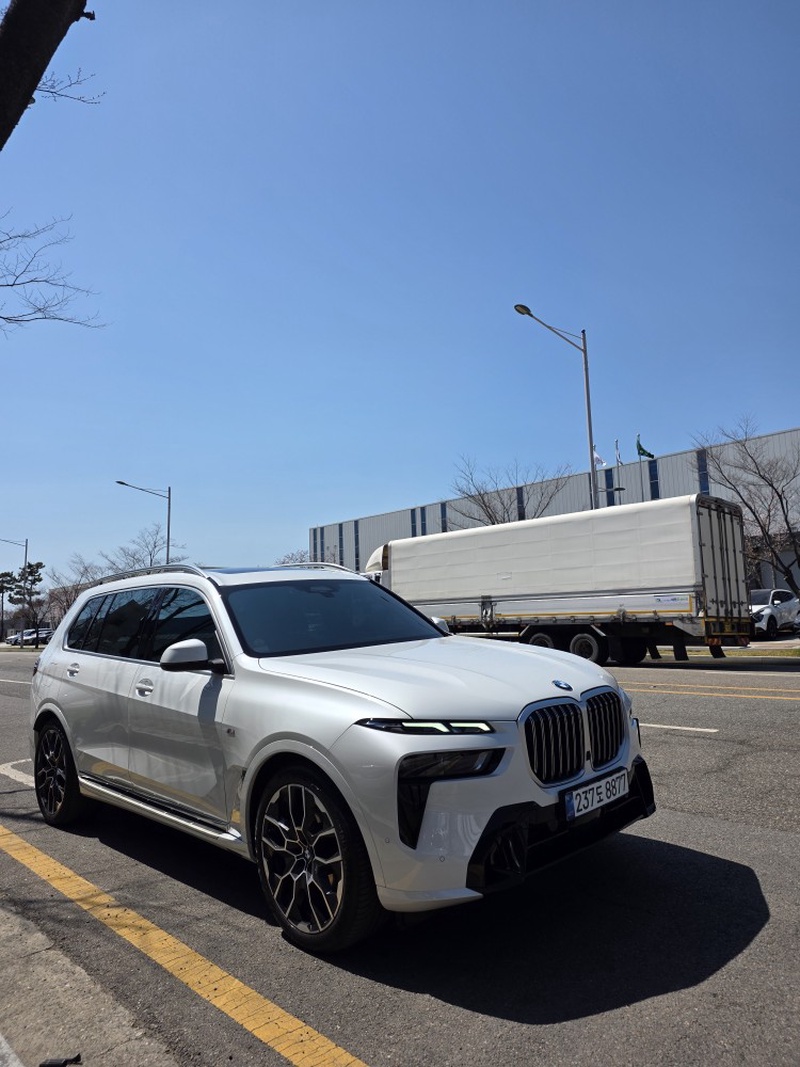BMW X7