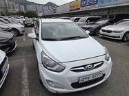 Hyundai Accent 2012