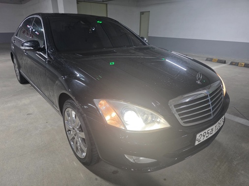 Mercedes-Benz S-Class 2007