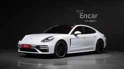 Porsche Panamera 2021