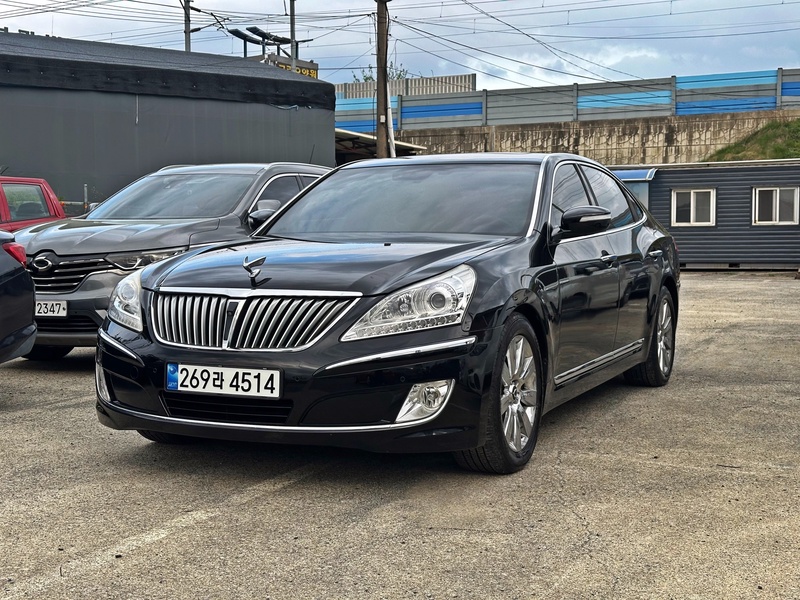 Hyundai Equus