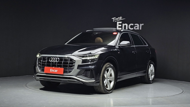 Audi Q8